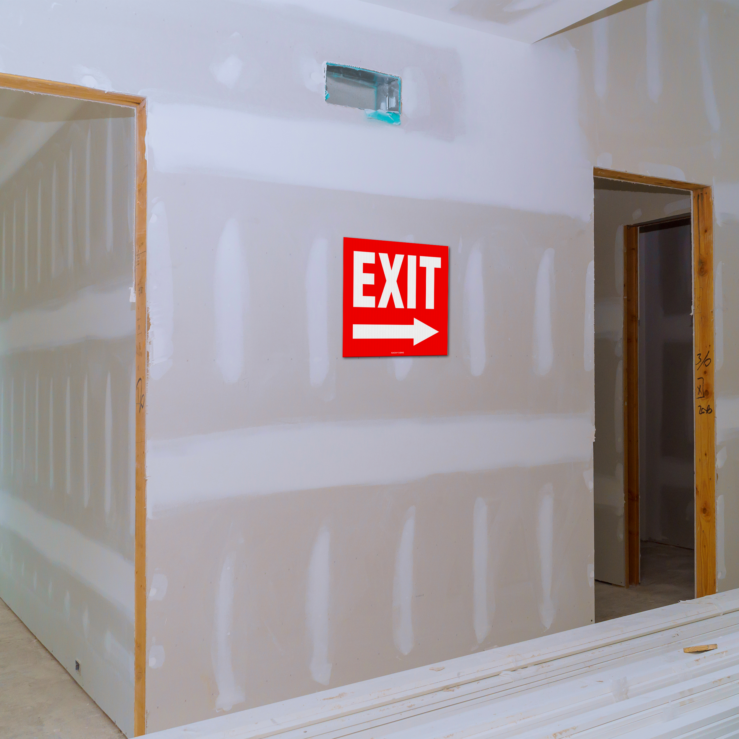 10”×10” Red Exit Right Arrow Coroplast Sign – Overstock Special - Image 2